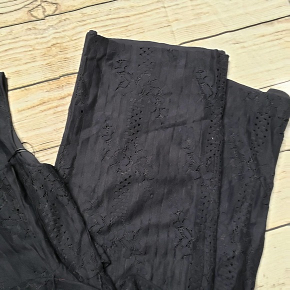 VINCE CAMUTO navy blue lace sleeveless jumpsuit 6 - Picture 3 of 11